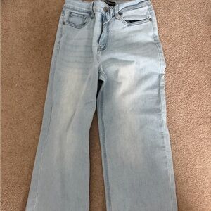 Women’s Wash Wide Leg Cropped Jeans